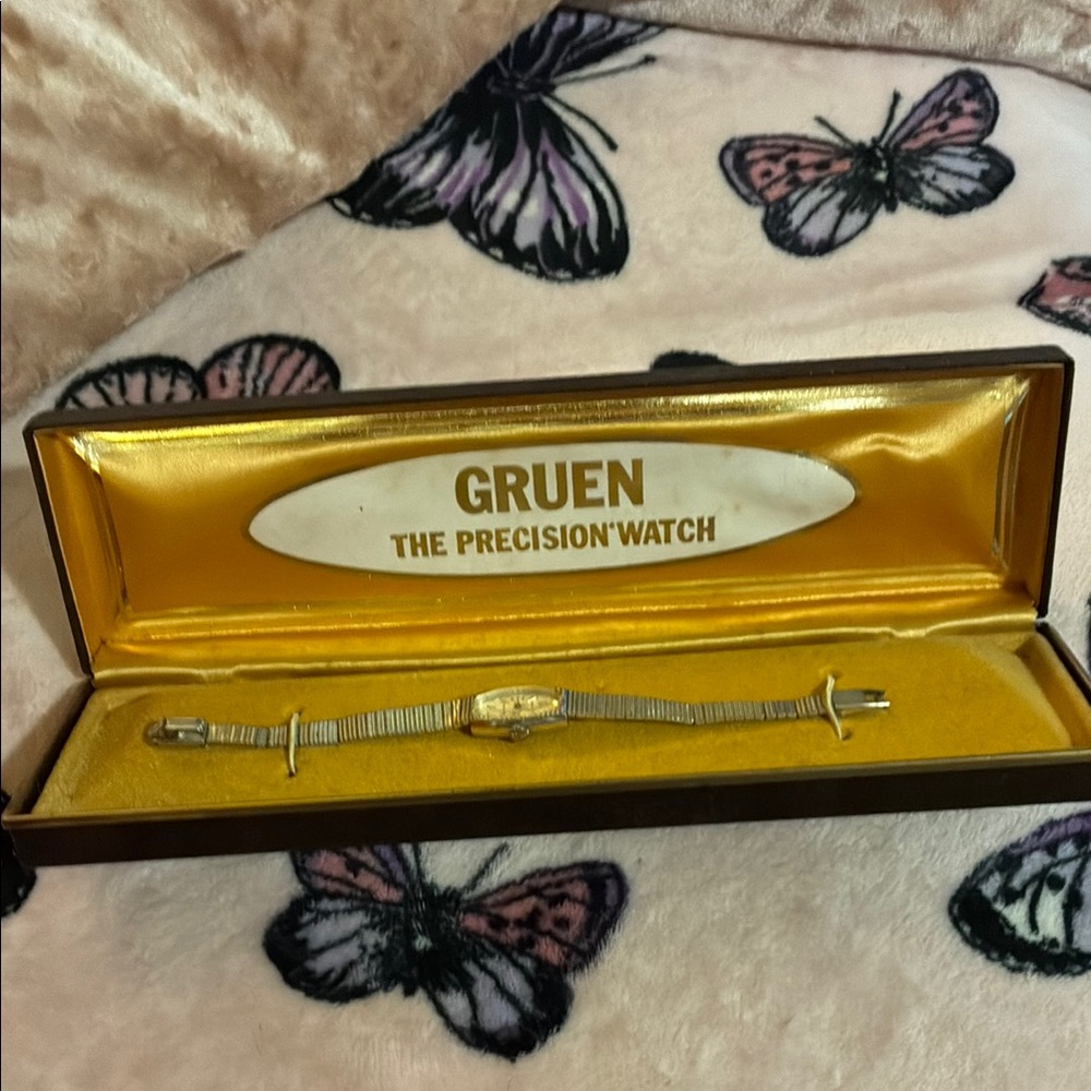Gruen Precision antique Watch in Gold Case